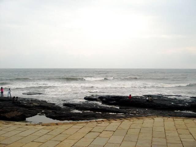Hidden Gem With Pvt Terrace Bandra Apartament